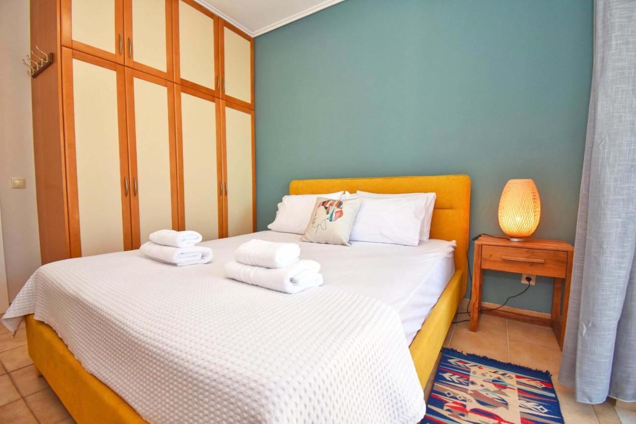 Apartament Pebbles And Sea At Barbati With Shared Pool Zewnętrze zdjęcie