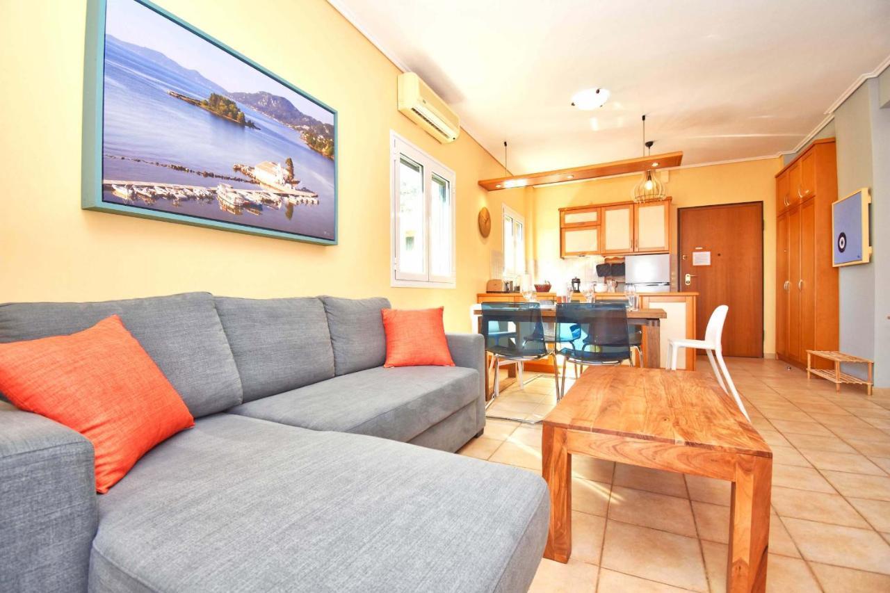 Apartament Pebbles And Sea At Barbati With Shared Pool Zewnętrze zdjęcie
