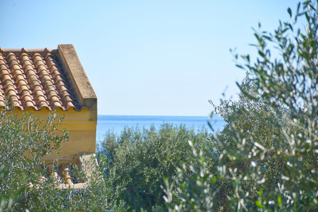 Apartament Pebbles And Sea At Barbati With Shared Pool Zewnętrze zdjęcie