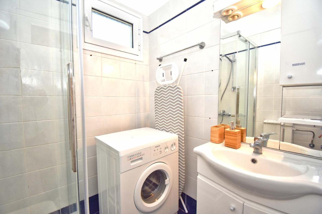 Apartament Pebbles And Sea At Barbati With Shared Pool Zewnętrze zdjęcie