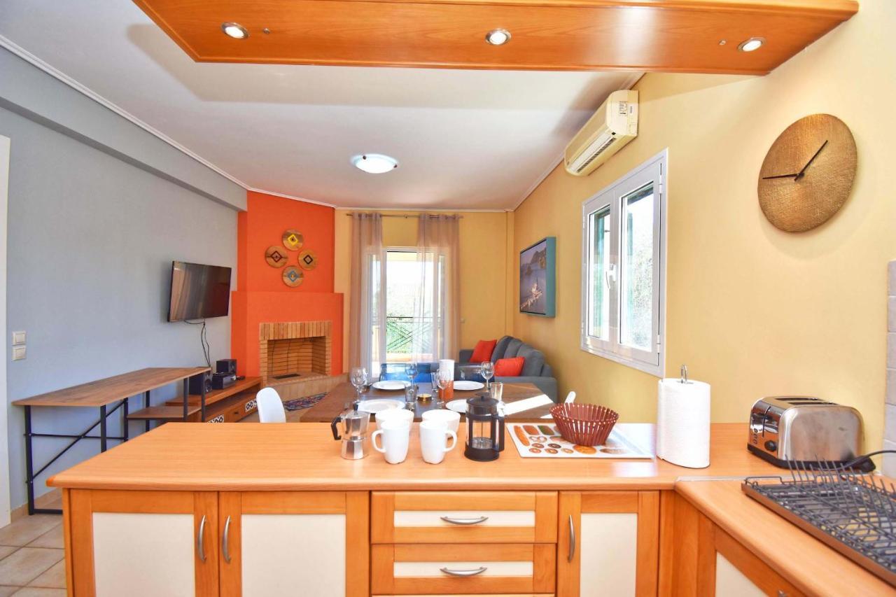 Apartament Pebbles And Sea At Barbati With Shared Pool Zewnętrze zdjęcie