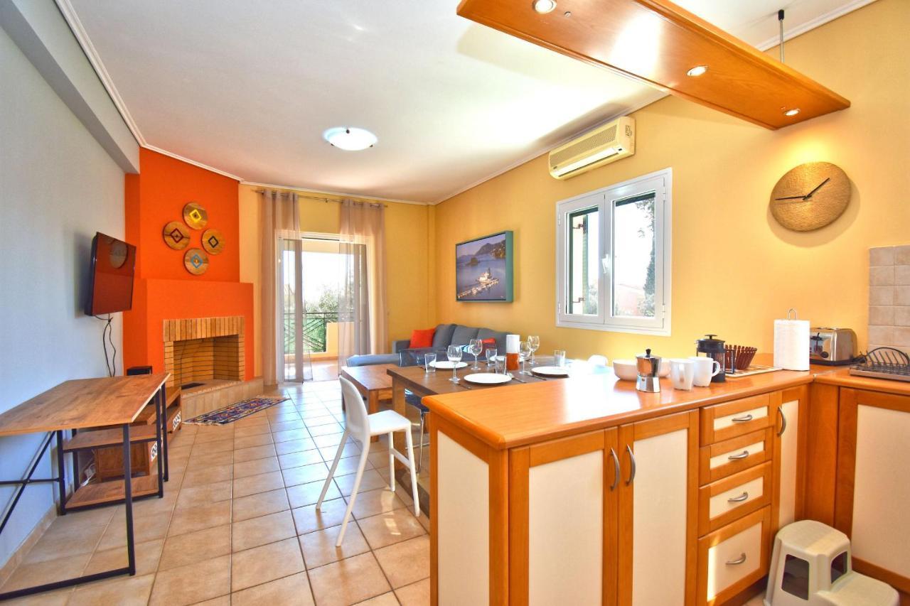 Apartament Pebbles And Sea At Barbati With Shared Pool Zewnętrze zdjęcie